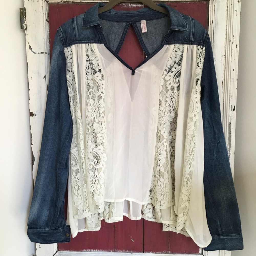 🌼 Free People Denim & Lace Blouse 🌼